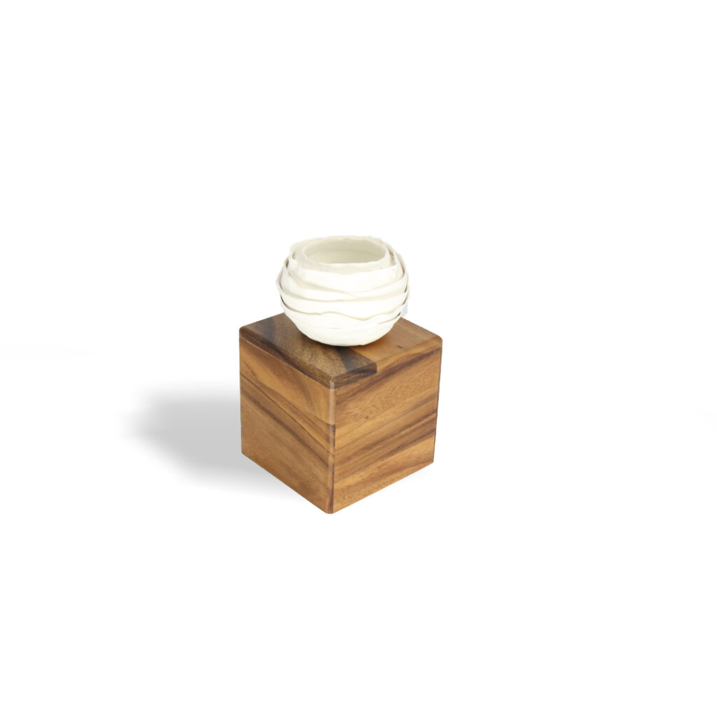 Ceramic Tissue Box - Elegant White Peony Tissue Box for Stylish Spaces
