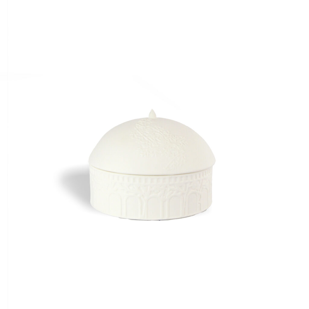 Porcelain Arfaj Large Dome - Elegant Ceramic Ornament