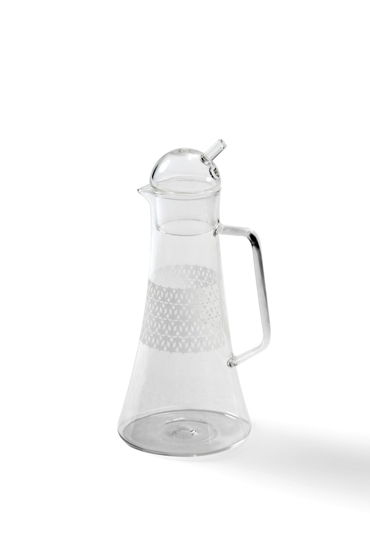 A glass Qahwa Arabic coffee pot with white print Isalmic geometric design, from the collection "Motif", with a capacity of 500ml. Suitable also for syrups.