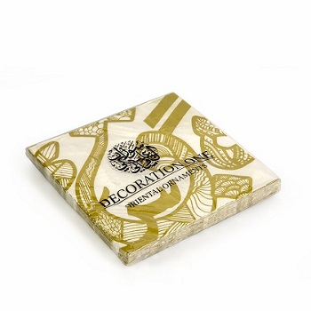 Printed napkins, in gold color, with Arabic Calligraphy doodling pattern. Napkin size 33x33cm when open, 3ply tissue, 20 napkins per pack.