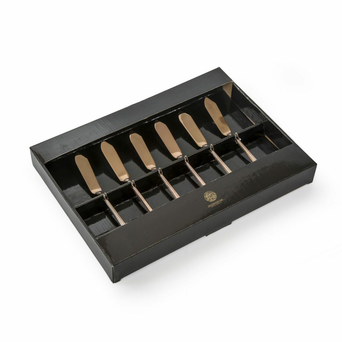 A set of rose-gold color stainless steal cutlery, comes with 6 pieces of butter knives.