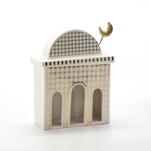alt="white gold ceramic mosque"